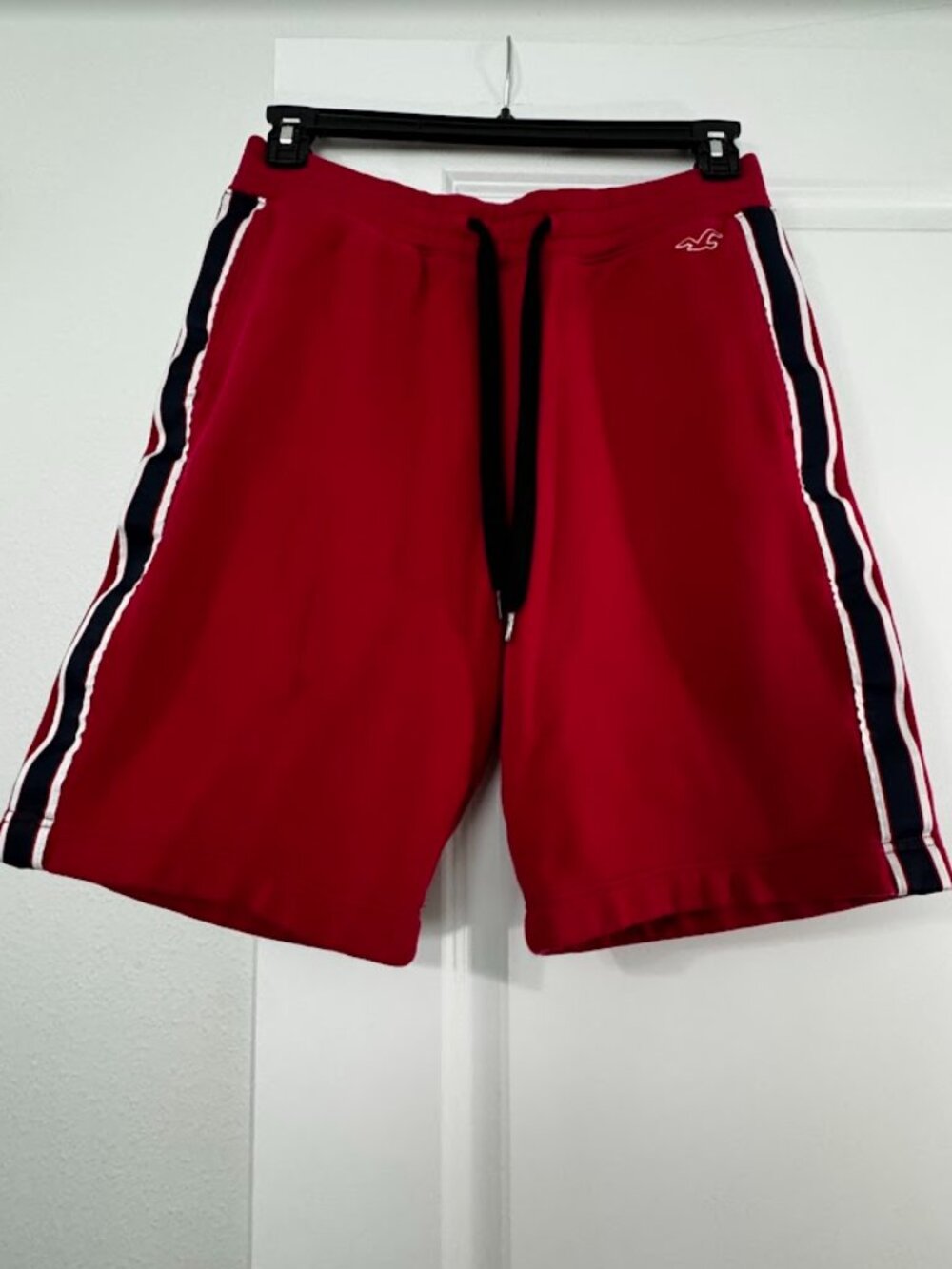 Hollister Men’s Red Side Stripe Sweat Shorts M